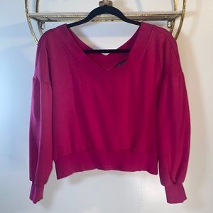 Wild Fable cropped Double V Sweatshirt sz. M